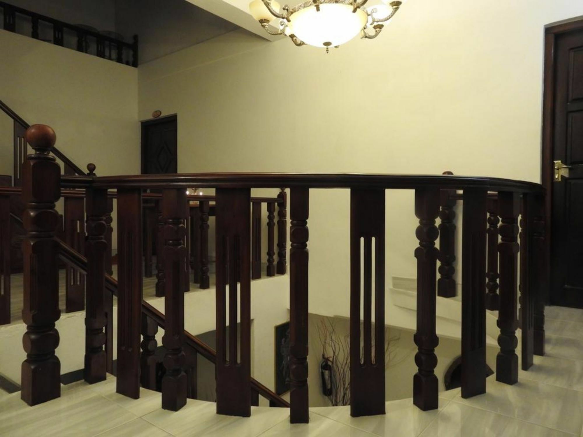 Oak Wood Inn Kandy Bagian luar foto